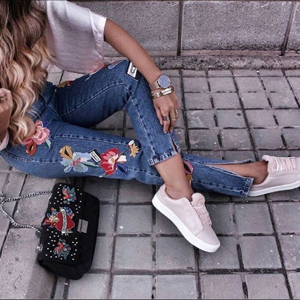 Zara embroidered jeans